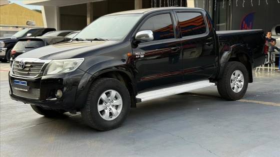 TOYOTA HILUX 2.7 SR 4X2 CD 16V FLEX 4P AUTOMÁTICO TOYOTA HILUX 2.7 SR 4X2 CD 16V FLEX 4P AUTOMÁTICO
